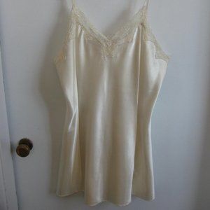 Secret Treasures, sleepwear, size M, ivory